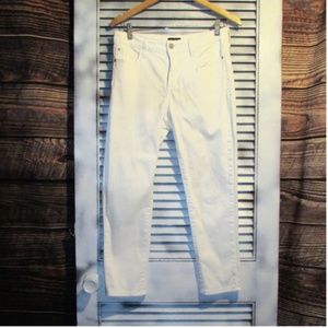 NYDJ Sz 6 White Straight Cut Jeans